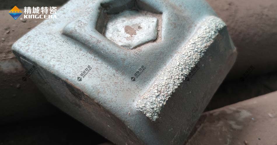 高鉻鑄鐵基ZTA耐磨陶瓷復合錘頭